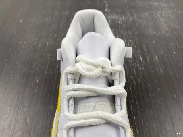 Rep Jordan Snakeskin WMNS Yellow AH7860-107 Low Air 11 0502